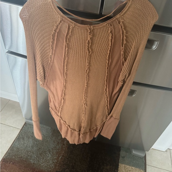 Top - Picture 3 of 3